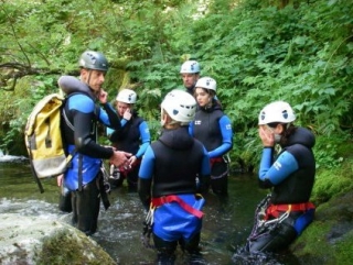 Canyoning en famille ou entre amis dans l Ariege